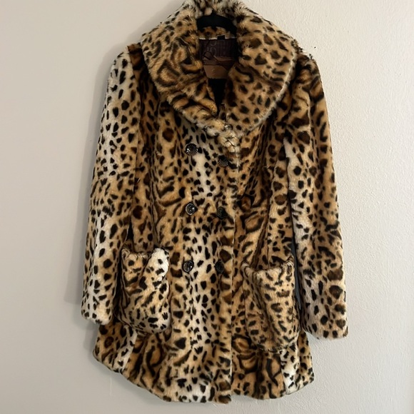 Chic Leopard Print Teddy Jacket - Picture 4 of 12